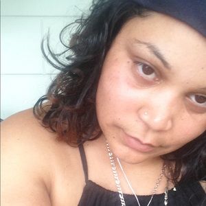Meet your Posher, Veronica